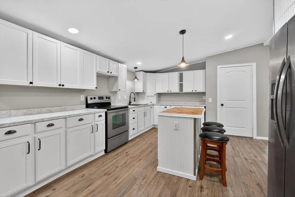 169 Lois Lane Nicholasville KY 40356