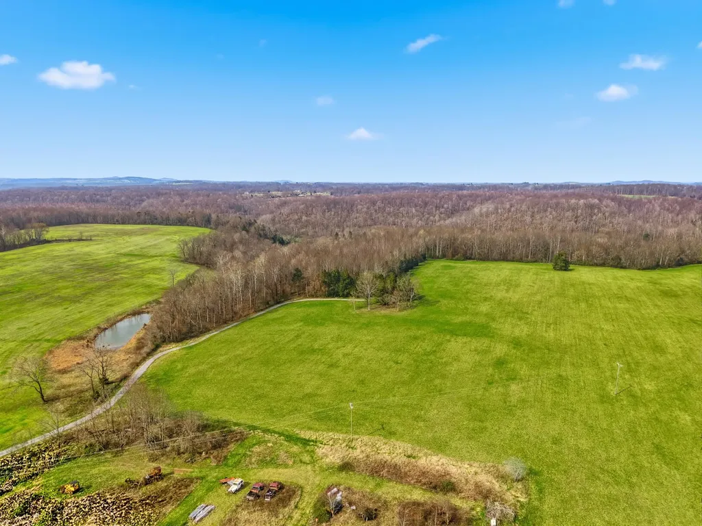 295 Spencer Gabbert Lane Waynesburg KY 40489