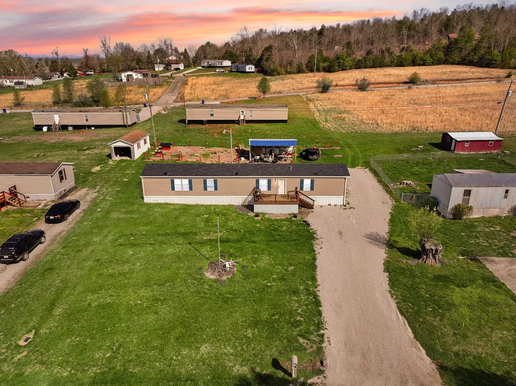 345 Bonnie Blue Lane Bronston KY 42518
