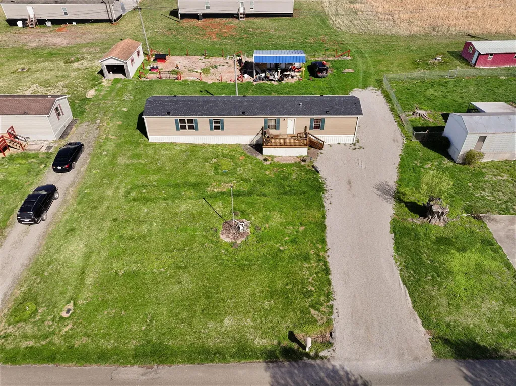 345 Bonnie Blue Lane Bronston KY 42518