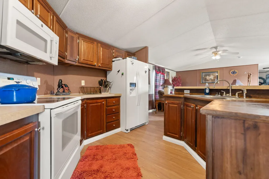 345 Bonnie Blue Lane Bronston KY 42518