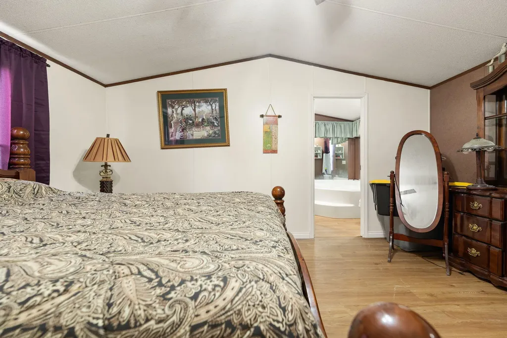 345 Bonnie Blue Lane Bronston KY 42518
