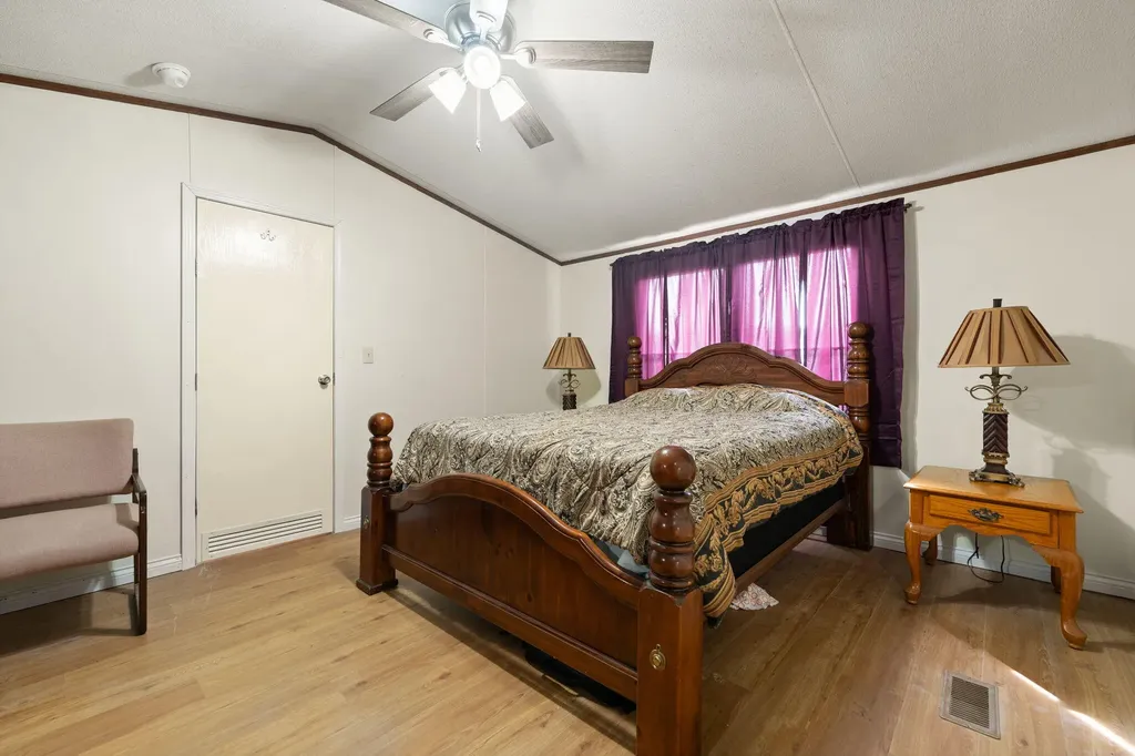 345 Bonnie Blue Lane Bronston KY 42518