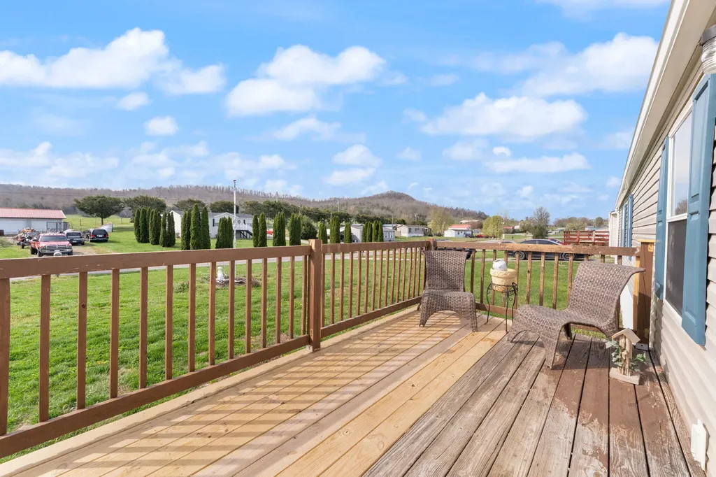 345 Bonnie Blue Lane Bronston KY 42518