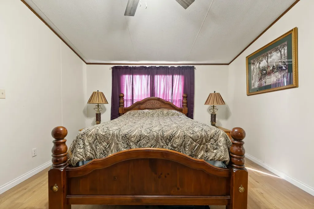 345 Bonnie Blue Lane Bronston KY 42518