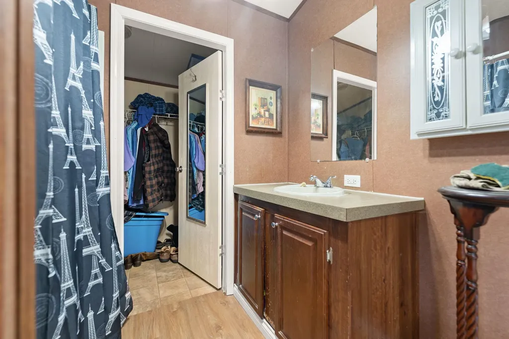345 Bonnie Blue Lane Bronston KY 42518