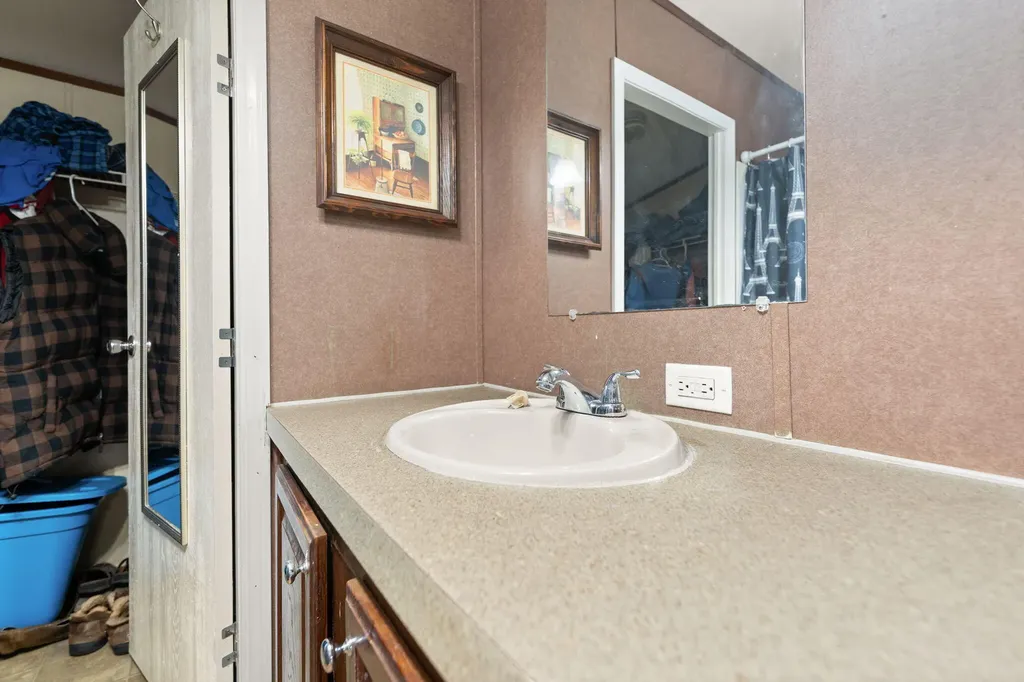 345 Bonnie Blue Lane Bronston KY 42518