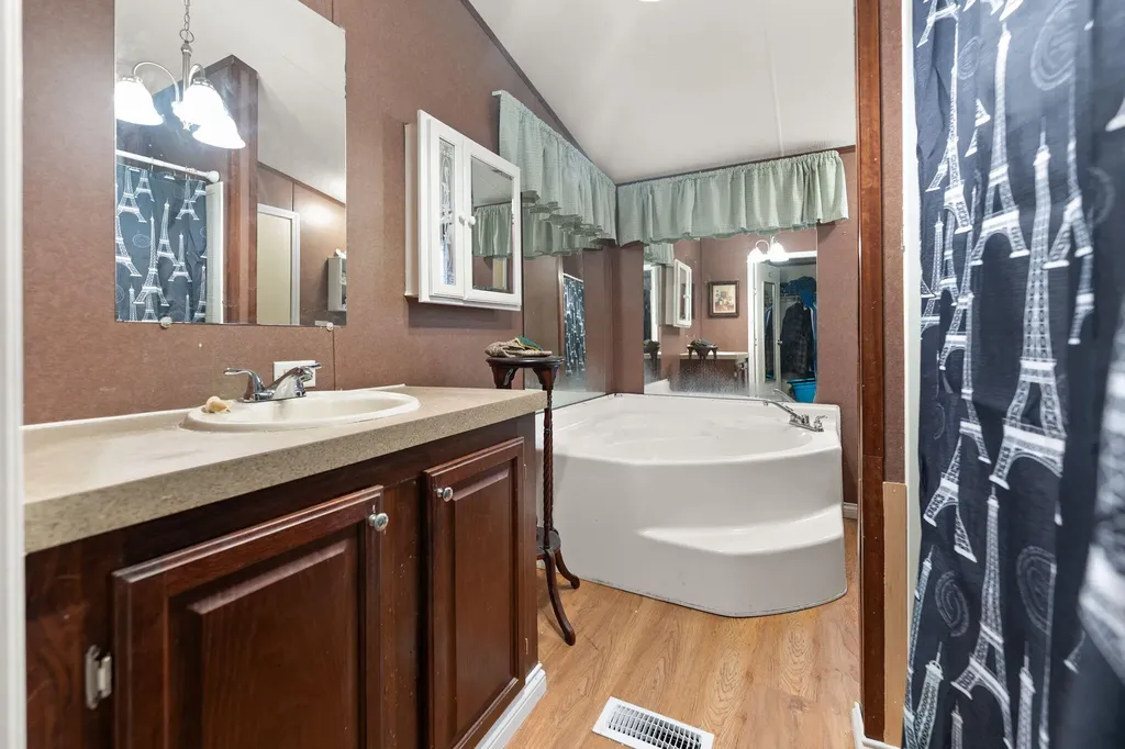 345 Bonnie Blue Lane Bronston KY 42518