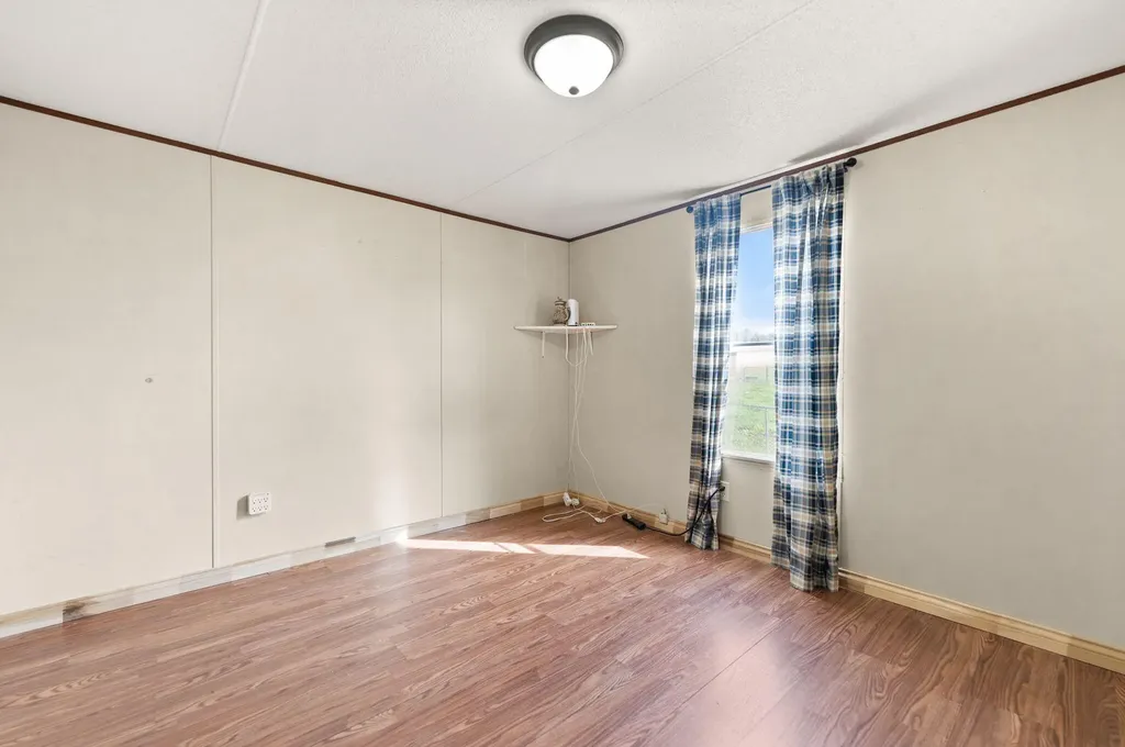 345 Bonnie Blue Lane Bronston KY 42518