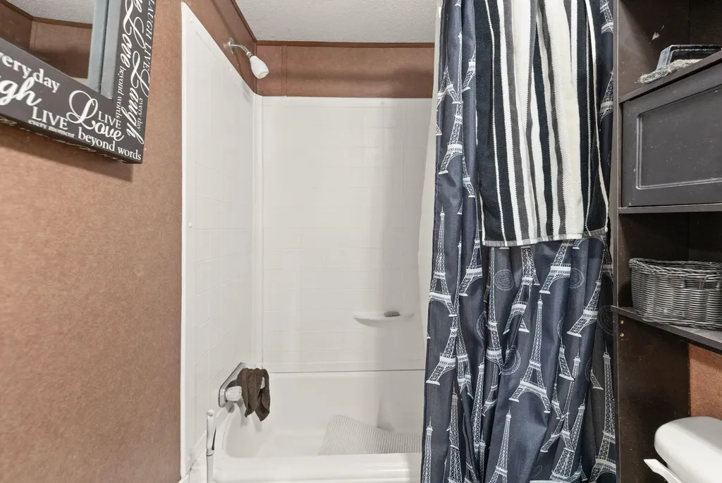 345 Bonnie Blue Lane Bronston KY 42518
