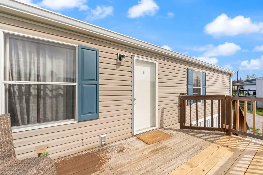 345 Bonnie Blue Lane Bronston KY 42518