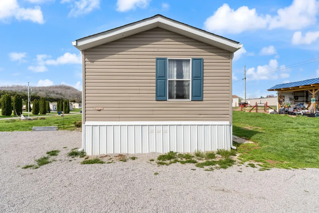 345 Bonnie Blue Lane Bronston KY 42518