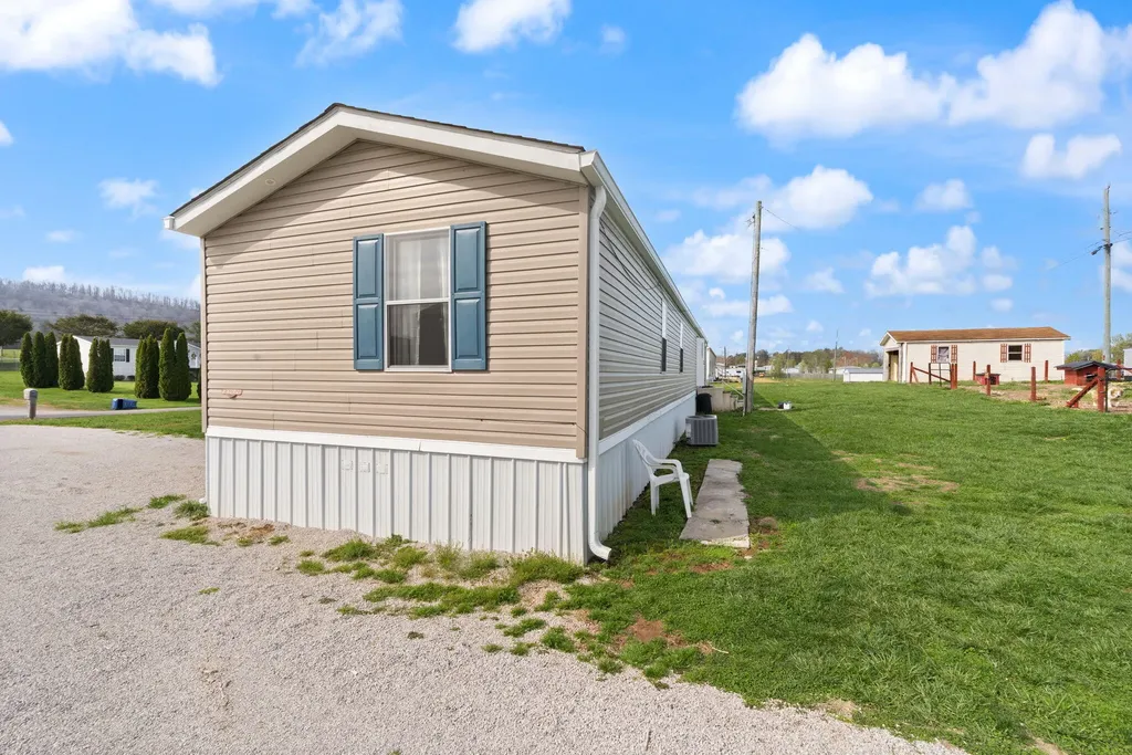 345 Bonnie Blue Lane Bronston KY 42518