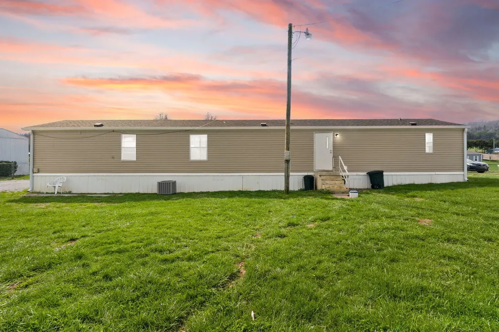 345 Bonnie Blue Lane Bronston KY 42518