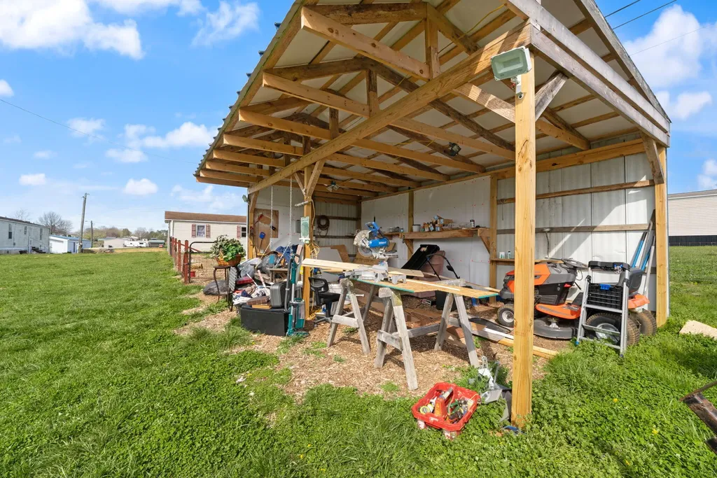 345 Bonnie Blue Lane Bronston KY 42518