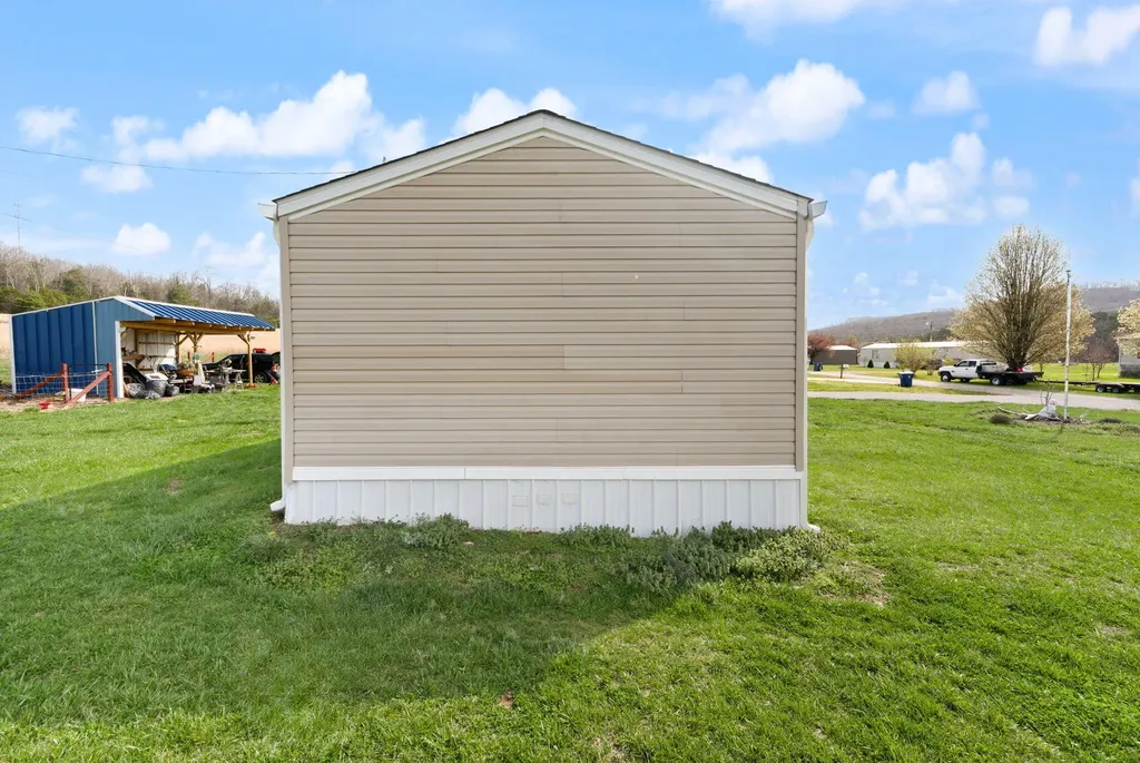 345 Bonnie Blue Lane Bronston KY 42518