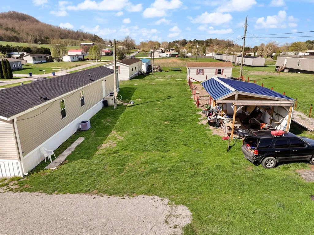 345 Bonnie Blue Lane Bronston KY 42518