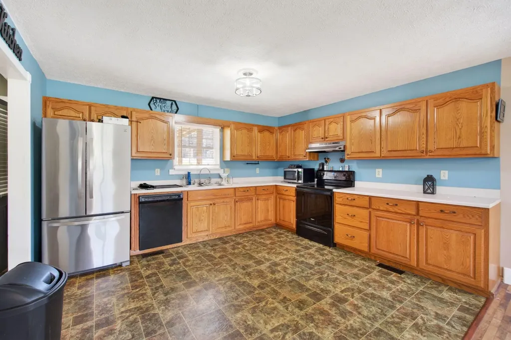 901 Sugar Valley Road Albany KY 42602