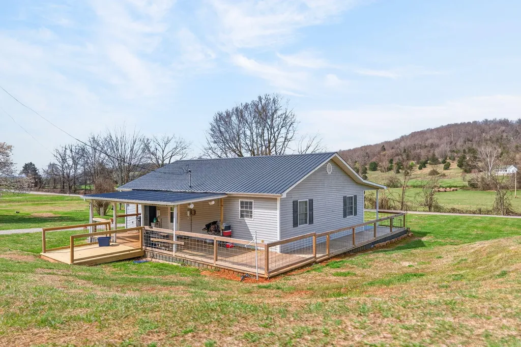 901 Sugar Valley Road Albany KY 42602