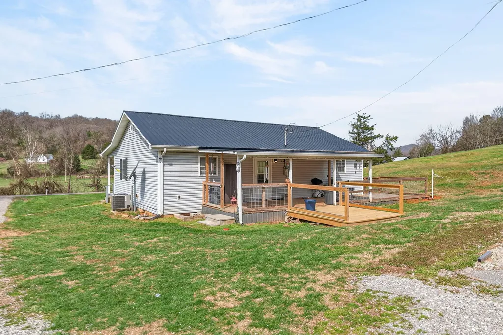 901 Sugar Valley Road Albany KY 42602