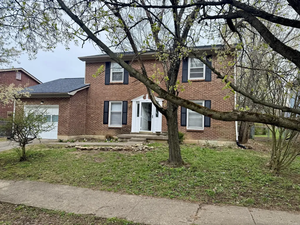 882 Jairus Drive Lexington KY 40515