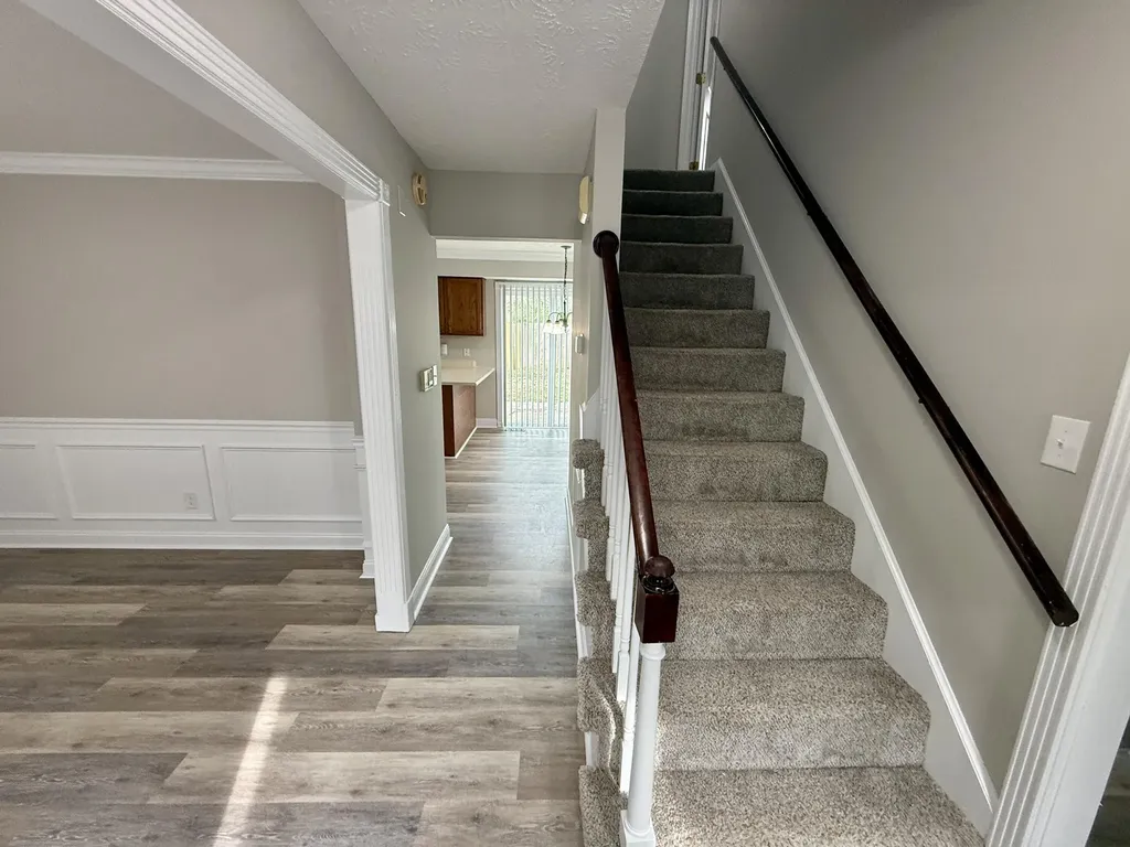 882 Jairus Drive Lexington KY 40515