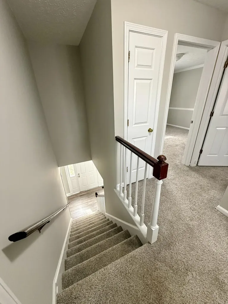 882 Jairus Drive Lexington KY 40515