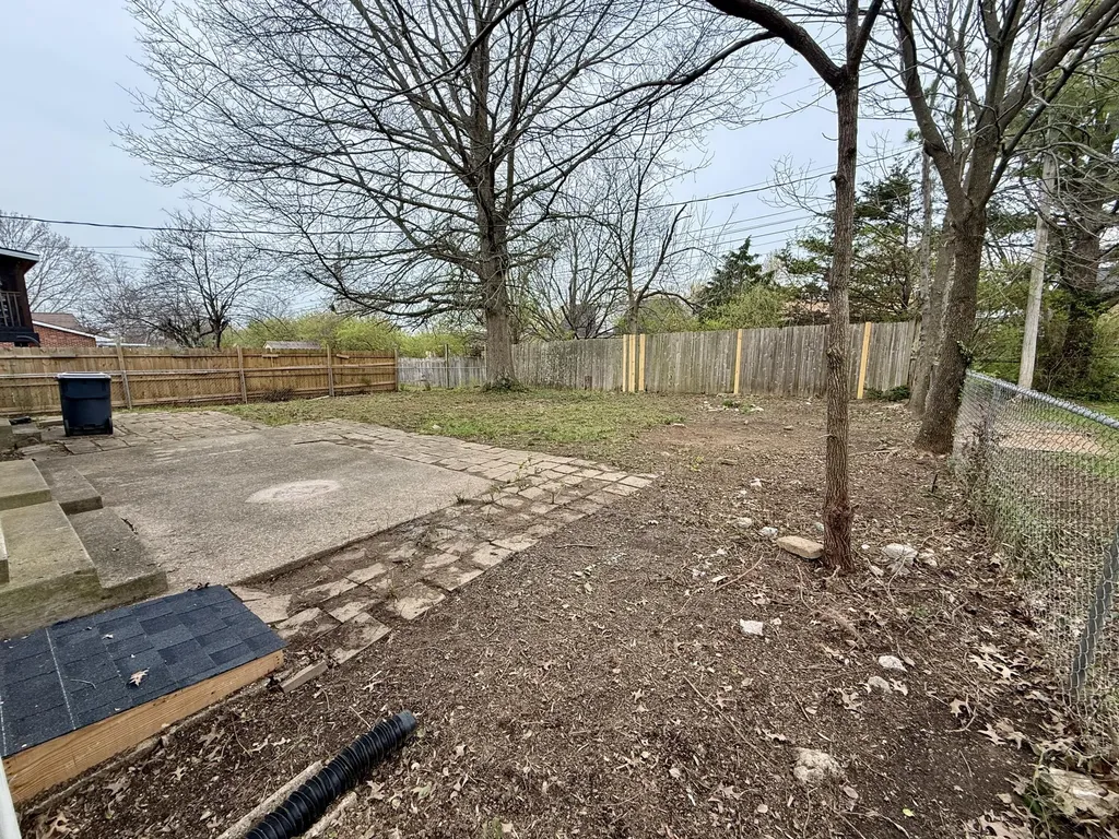 882 Jairus Drive Lexington KY 40515