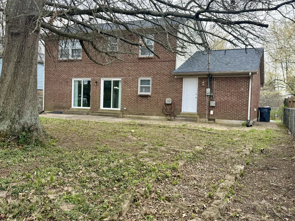 882 Jairus Drive Lexington KY 40515