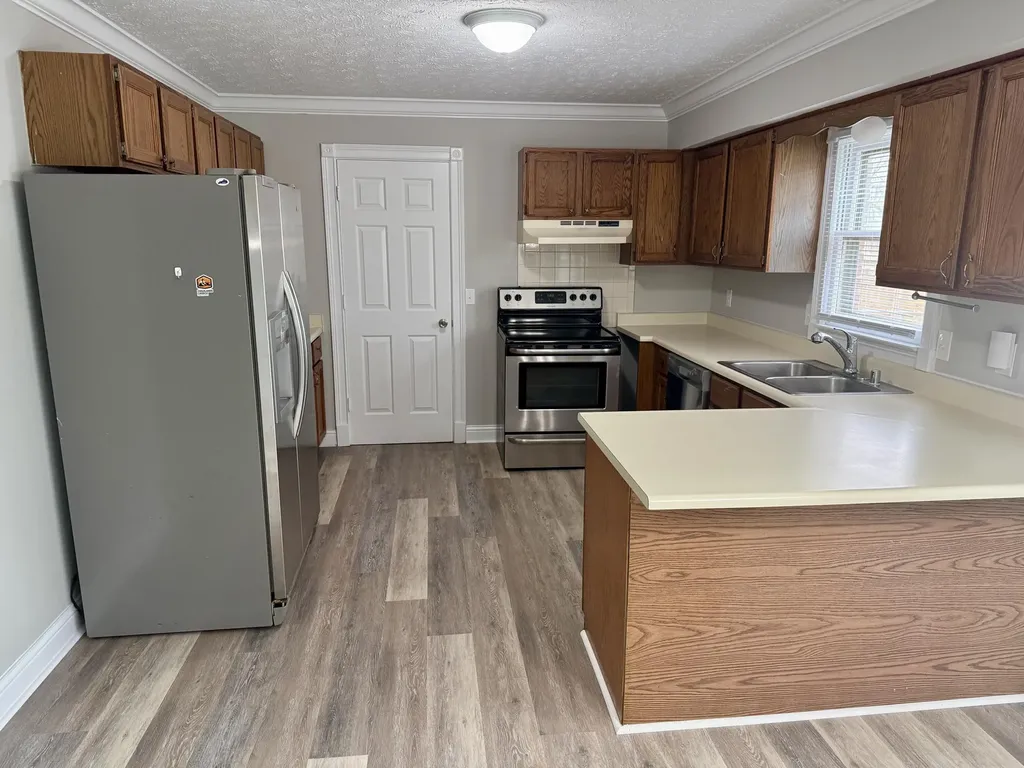 882 Jairus Drive Lexington KY 40515