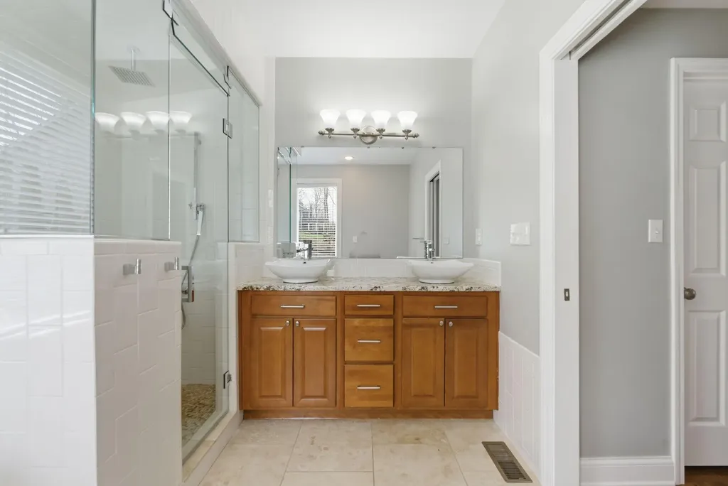 866 Donmar Drive Lancaster KY 40444