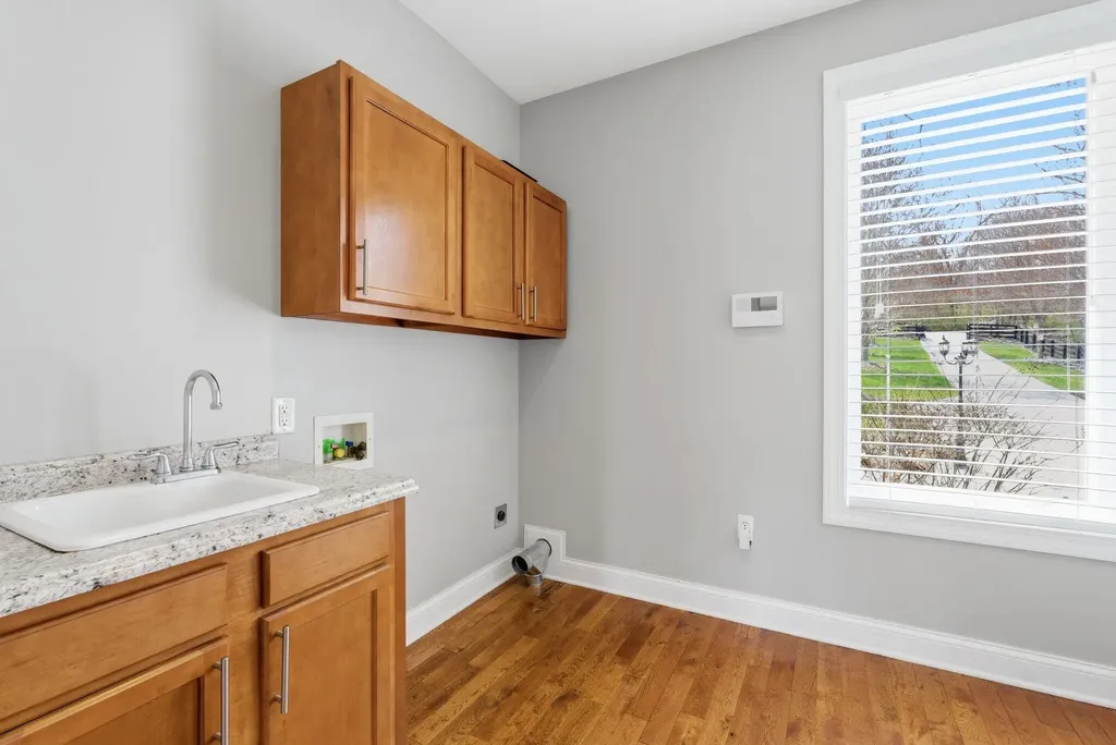 866 Donmar Drive Lancaster KY 40444