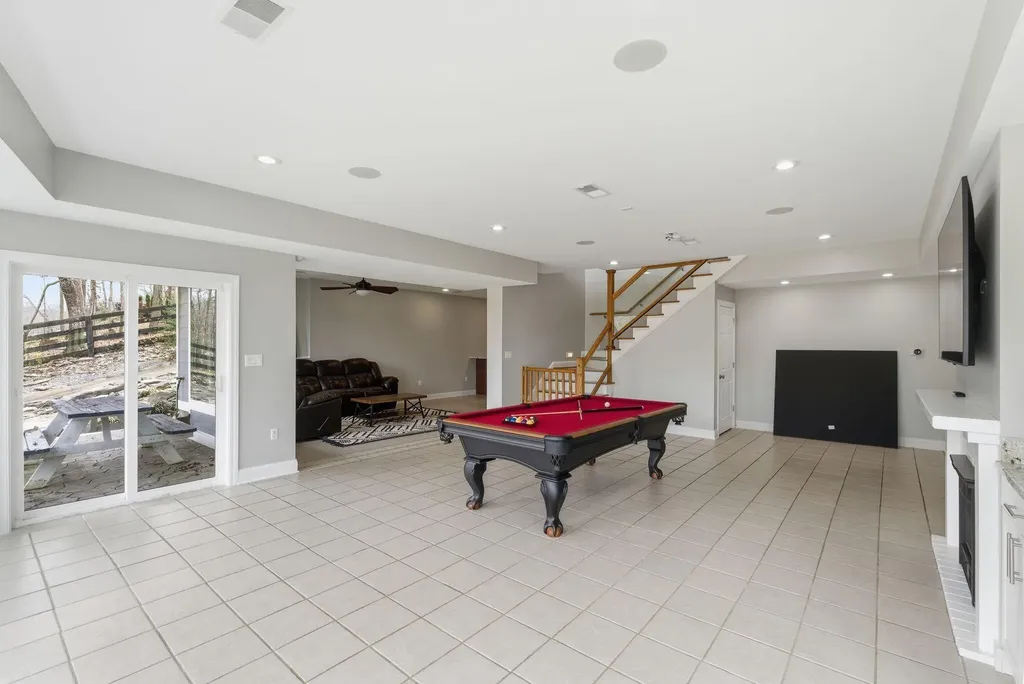 866 Donmar Drive Lancaster KY 40444