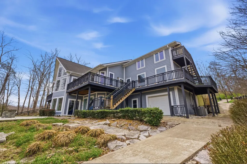 866 Donmar Drive Lancaster KY 40444