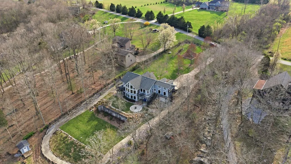 866 Donmar Drive Lancaster KY 40444