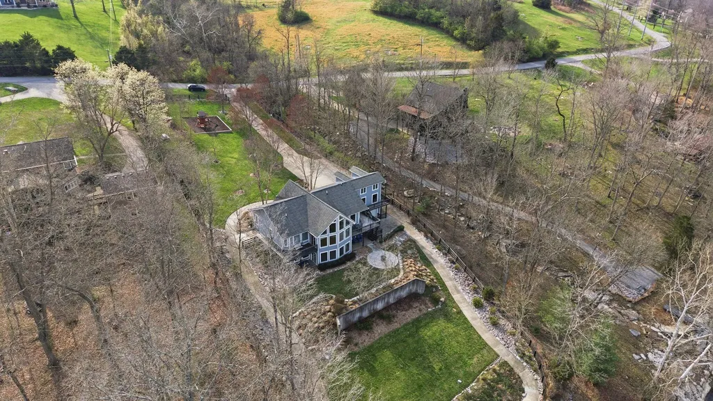 866 Donmar Drive Lancaster KY 40444