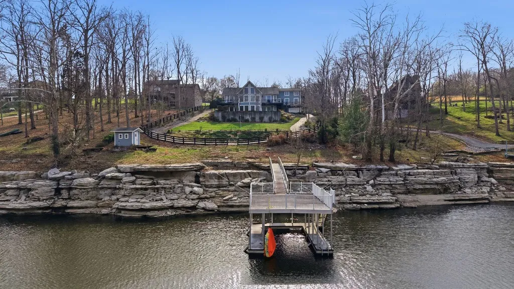 866 Donmar Drive Lancaster KY 40444