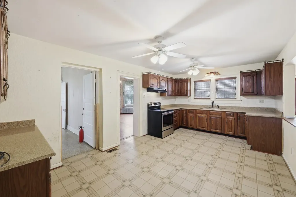 2665 Paris Pike Lexington KY 40511