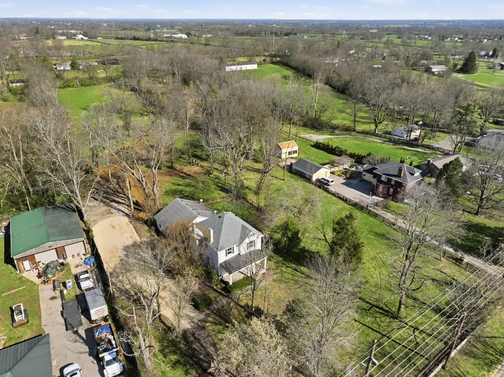 2665 Paris Pike Lexington KY 40511