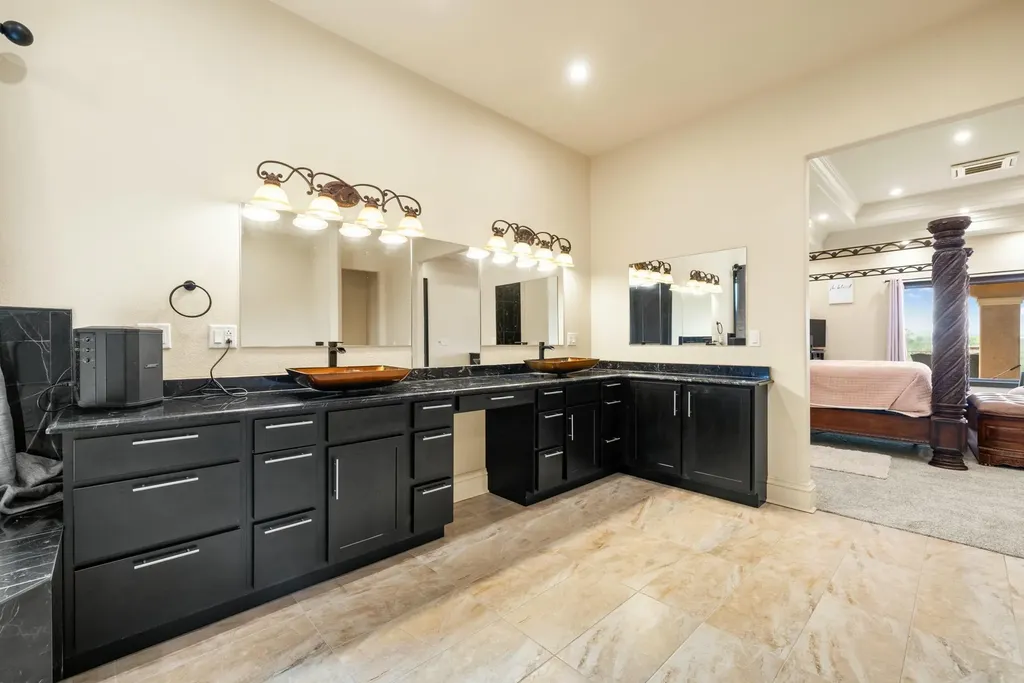 406 Halcomb Lane Paint Lick KY 40461