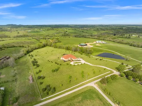 406 Halcomb Lane Paint Lick KY 40461