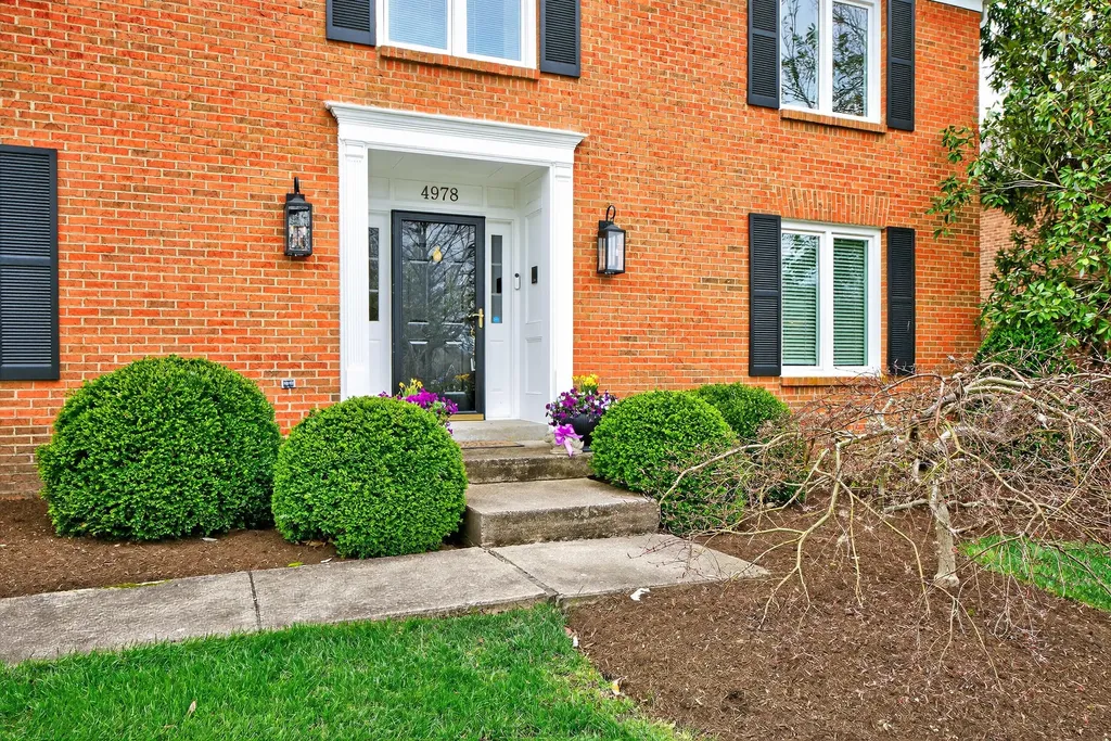 4978 Hartland Parkway Lexington KY 40515