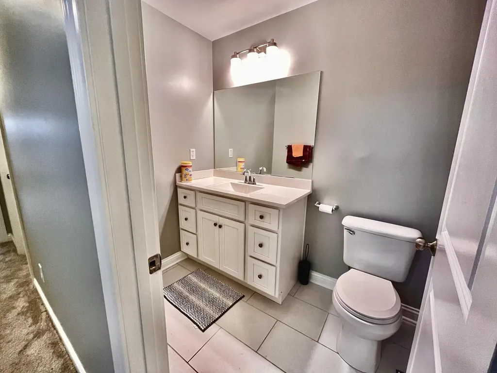 241 Devonia Avenue Lexington KY 40505
