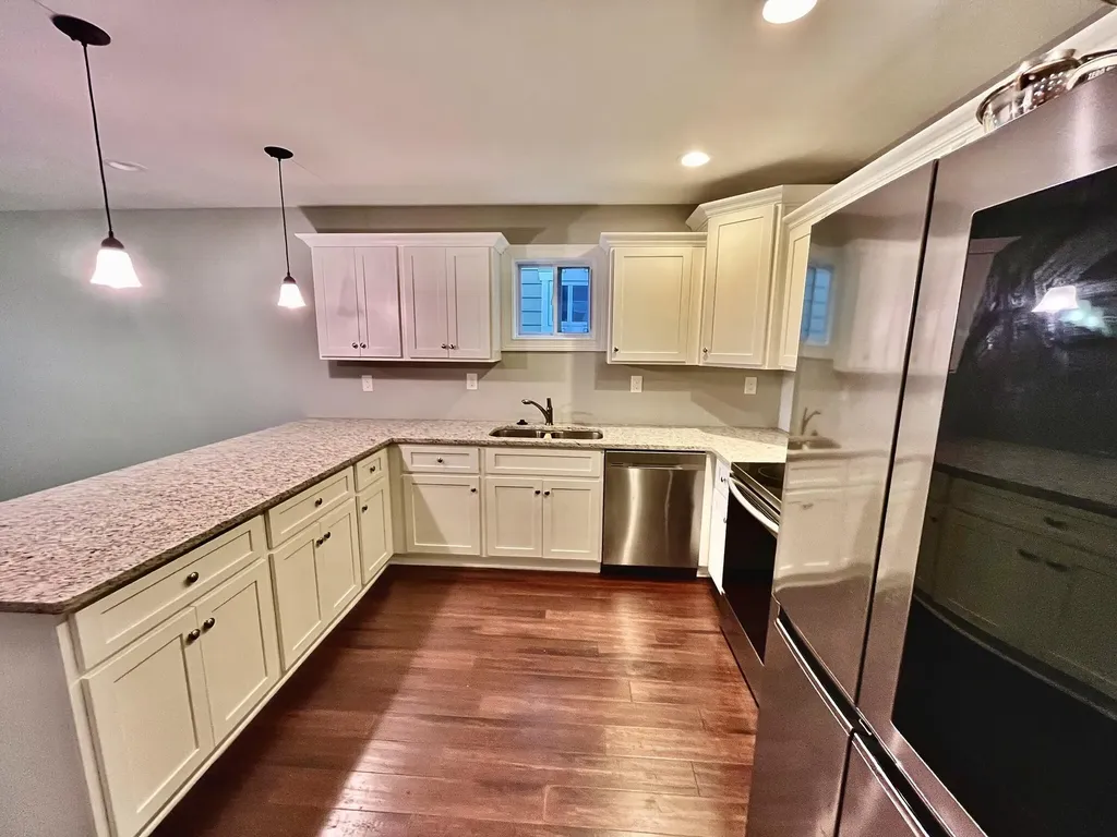 241 Devonia Avenue Lexington KY 40505