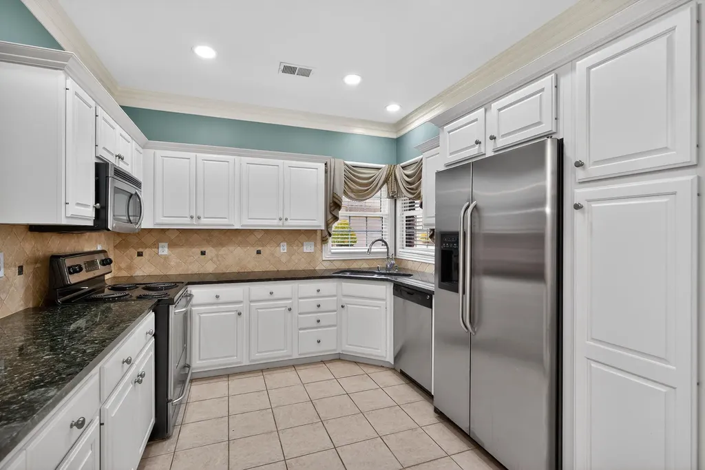 1429 Pine Needles Lane Lexington KY 40513