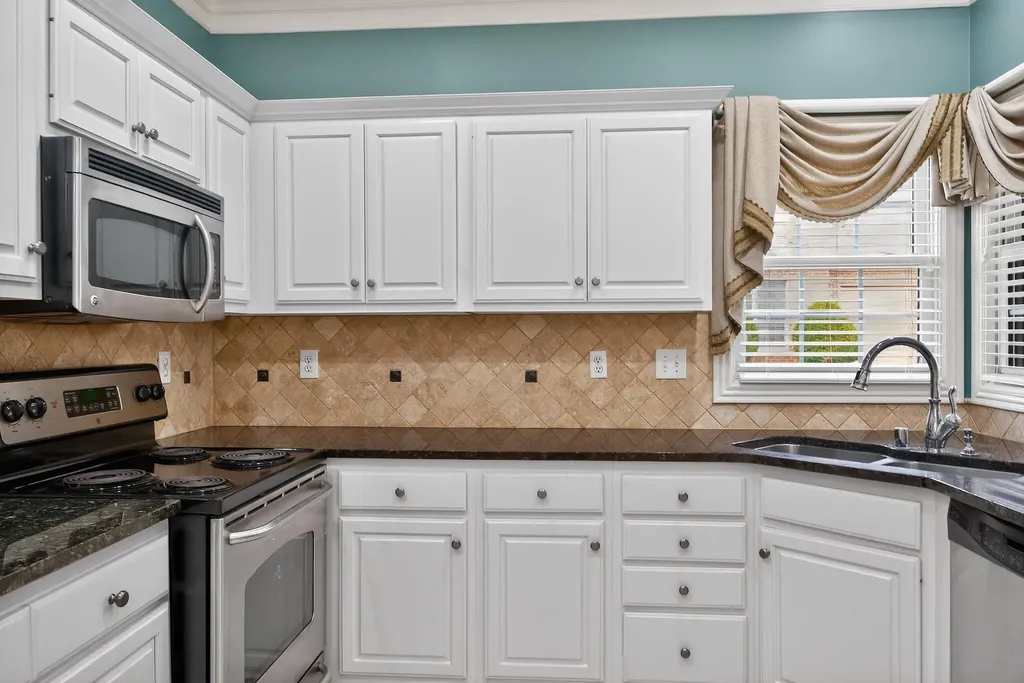 1429 Pine Needles Lane Lexington KY 40513
