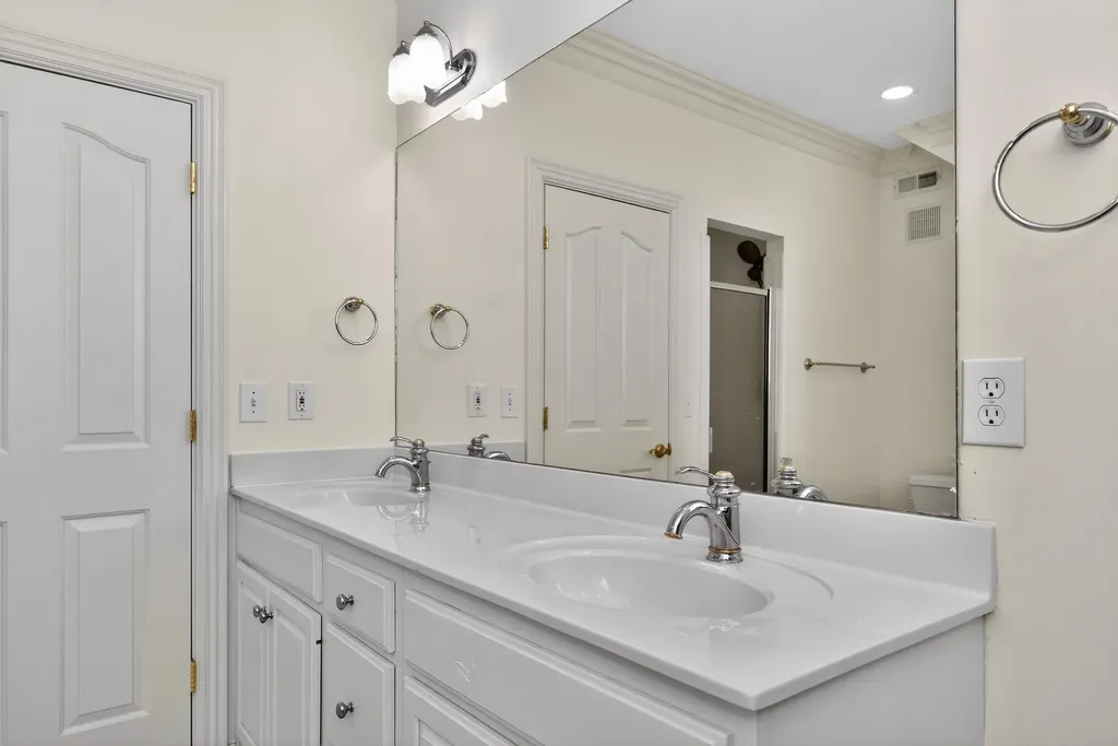1429 Pine Needles Lane Lexington KY 40513