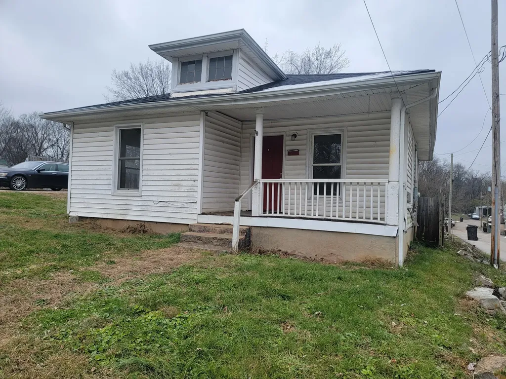 331 Lilleston Avenue Paris KY 40361