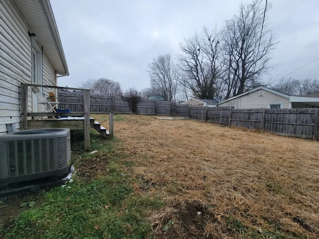 331 Lilleston Avenue Paris KY 40361