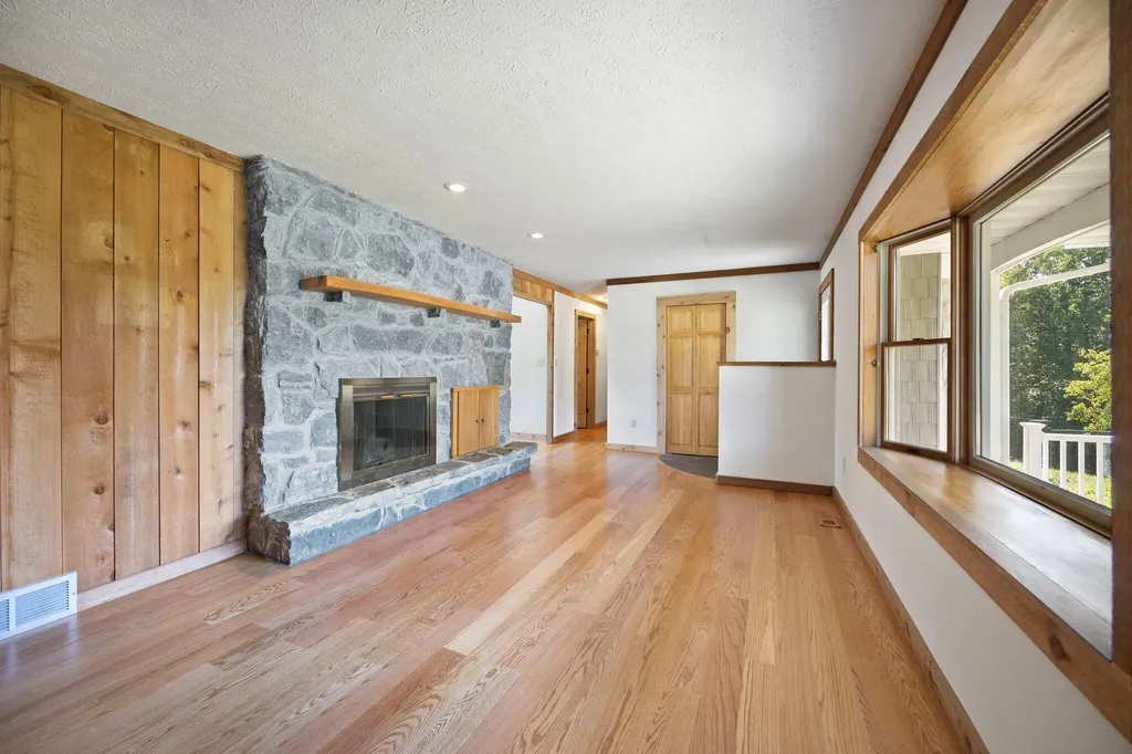 1636 Green Hill Estates Road Monticello KY 42633